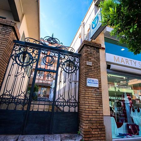 Hotel Domus Marti Formia Zewnętrze zdjęcie